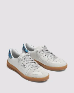 Women P448 Low Tops><noscript><img width=