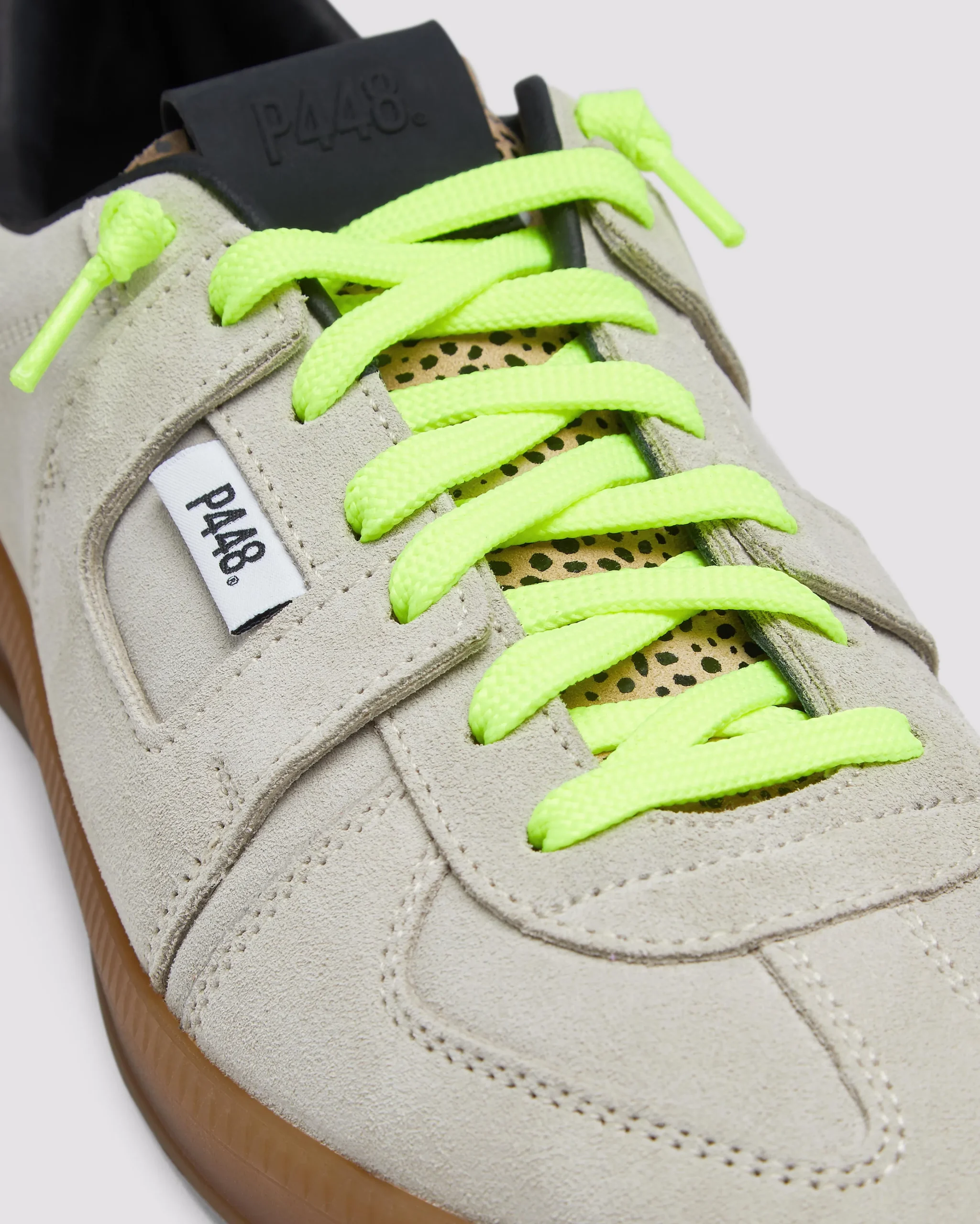 Women P448 Low Tops>Monza Trek